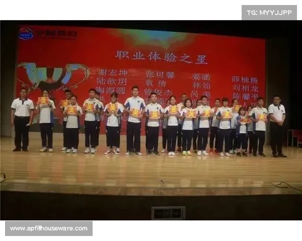 捷克门将传奇之路：从青训到世界舞台的辉煌与挑战